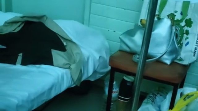 Τραγικές εικόνες στο Νοσοκομείο Αγία Όλγα: Ασθενείς παρατημένοι σε ράντζα στους διαδρόμους