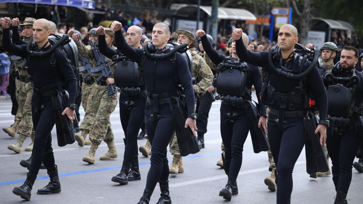 Η οργάνωση, οι ιστορικοί διοικητές και η σχέση με την Κύπρο