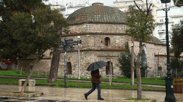 Καιρός σήμερα 9/3: Συννεφιά και πρόσκαιρες βροχές – Η πρόγνωση Αρνιακού και Τυράσκη για την αρχή της εβδομάδας