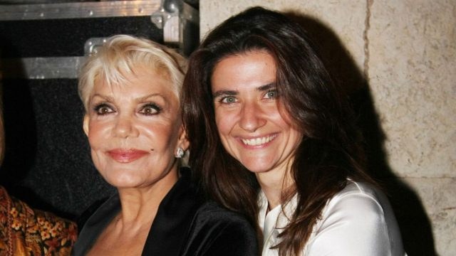 Η Ελλάδα αποχαιρετά την Μαρινέλλα: Αυτά ήταν τα τελευταία λόγια της – Το τραγούδι που σιγοτραγούδησε στην κόρη της, Τζωρτίνα