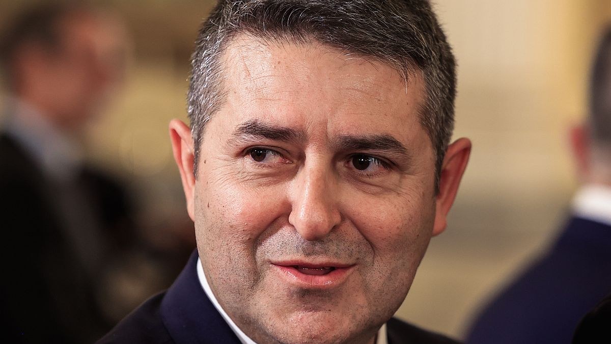 Η μεγάλη μάχη στον Ευαγγελισμό: Η 8η κρίσιμη ημέρα για τον Γιώργο Μυλωνάκη – Η αγωνία της Τίνας Μεσσαροπούλου και το ορόσημο του 10ημέρου