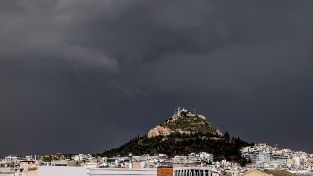 Καιρός σήμερα 5/10: «Χωρισμένη» η χώρα – Πού θα βρέξει σύμφωνα με Ρήγου και Μάλεση