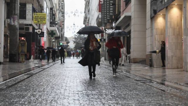 Καιρός σήμερα 23/4: Ασταθές σκηνικό με βροχές και πτώση θερμοκρασίας – Η πρόγνωση Αρνιακού και Τσατραφύλλια