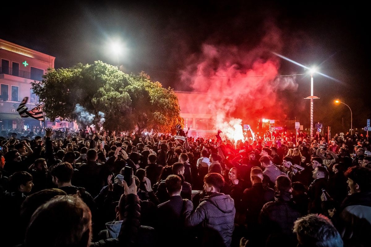 Ο ΟΦΗ γλεντά και πικάρει τον ΠΑΟΚ