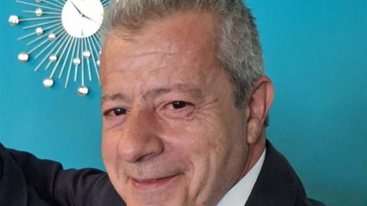 Πέθανε ο Νίκος Παπαδάκος