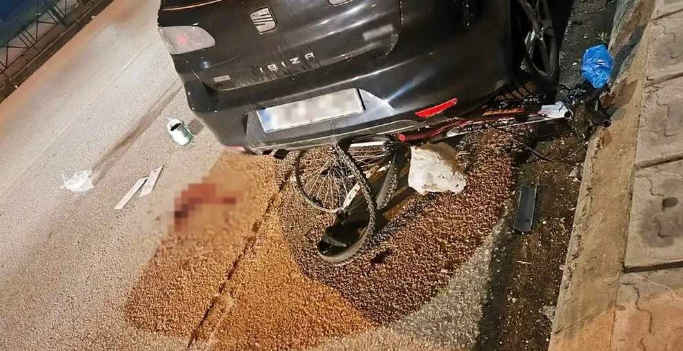 Θανατηφόρο τροχαίο με εγκατάλειψη ποδηλάτη στην Ανατολή, με τις αρχές να σαρώνουν την περιοχή στα Ιωάννινα για τον εντοπισμό του οδηγού.