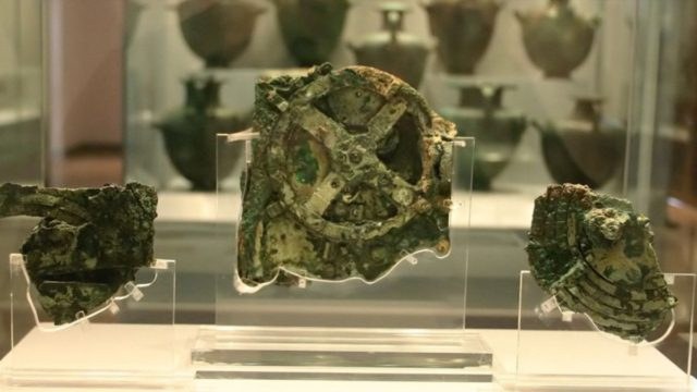 Σαν σήμερα, 17 Μαΐου 1902: Ανακαλύπτεται ο Μηχανισμός των Αντικυθήρων, ο πρώτος υπολογιστής της ιστορίας