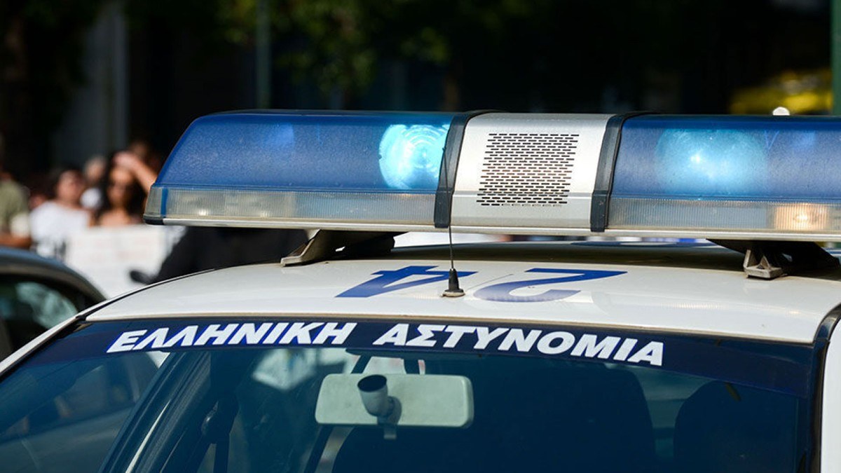 Υπέκυψε η αστυνομικός στη Δράμα που δέχτηκε τρεις μαχαιριές από τον σύζυγό της μπροστά στα μάτια των παιδιών τους, με το ένα να καλεί σε βοήθεια