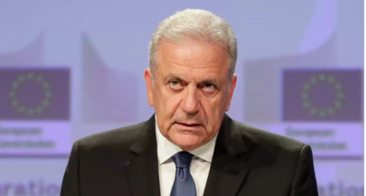 Σαν σήμερα 11 Ιουνίου 2003: Ο Αβραμόπουλος βάζει «λουκέτο» στο Κίνημα Ελεύθερων Πολιτών