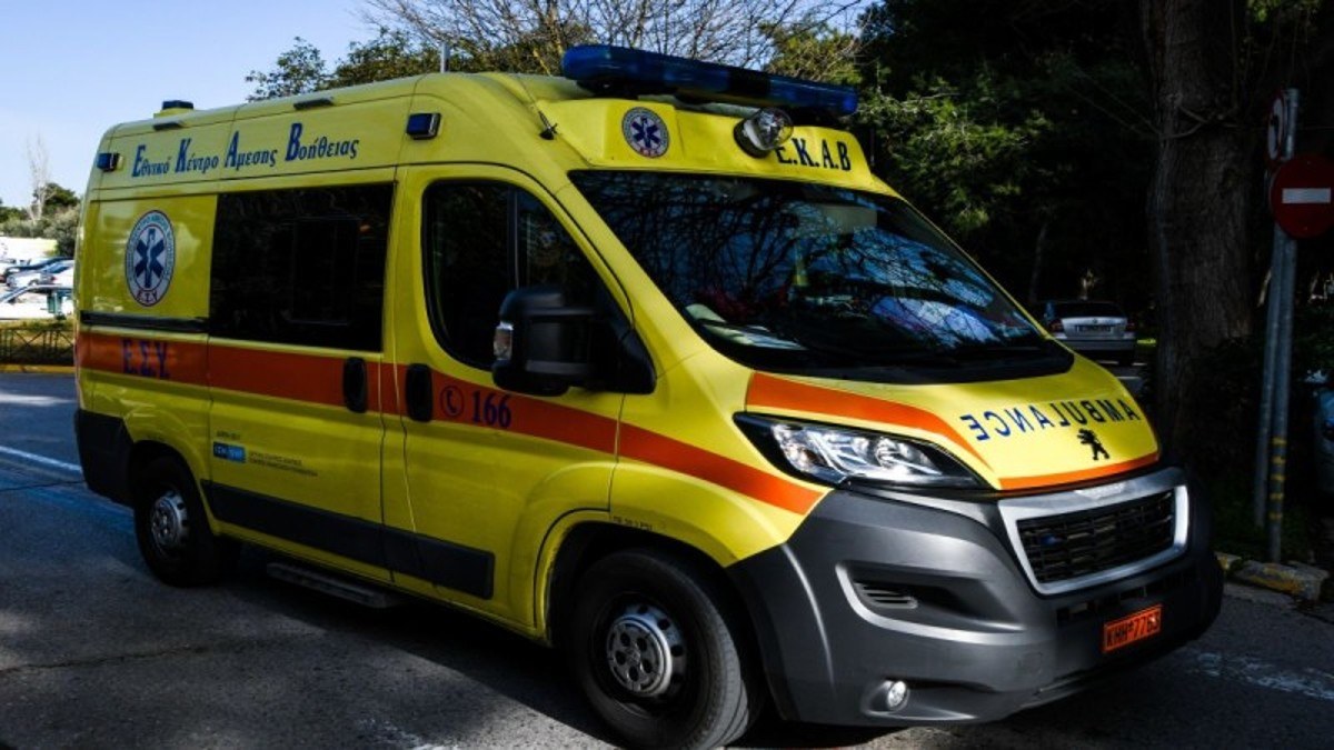 Πανικός στο Μενίδι: Αυτοκίνητο χτύπησε μικρό παιδί