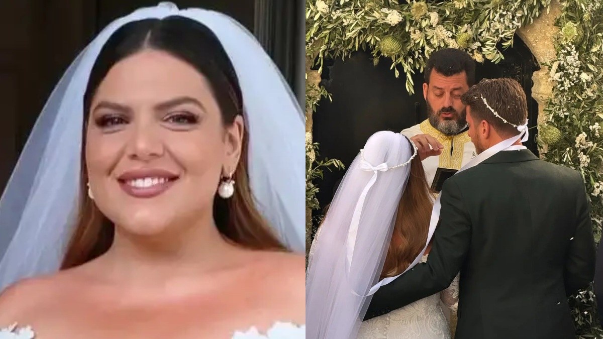 Συνοδευόμενη από τον Χρήστο Χατζηπαναγιώτη, η Δανάη Μπάρκα έφτασε στο εκκλησάκι του Αγίου Γεωργίου για το μυστήριο του γάμου της.