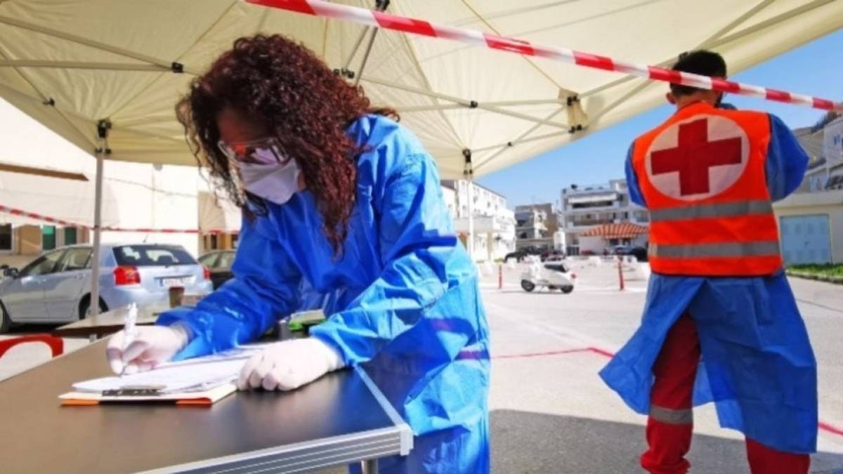 Έμπολα: Τι είναι, πώς μεταδίδεται και ποιος είναι ο κίνδυνος για την Ελλάδα