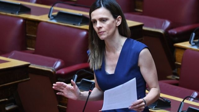 Παραίτηση βόμβα από την Έφη Αχτσιόγλου – Τι αναφέρει στην επιστολή της προς τον Νίκο Κακλαμάνη