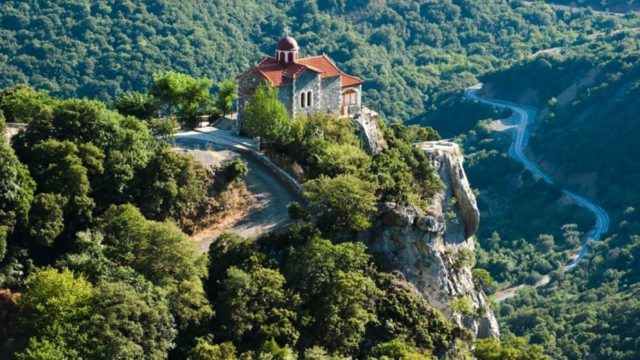 Πεζοπορία στο Φαράγγι του Λούσιου: Η απόλυτη διαδρομή από τη Δημητσάνα στην Αρχαία Γόρτυνα και το Ελληνικό!
