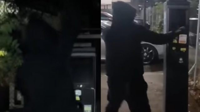 Ο Ρουβίκωνας στη Λάρισα βανδαλίζει μηχανήματα στάθμευσης δηλώνοντας πως «απελευθερώνει» τους χώρους για τους πολίτες!