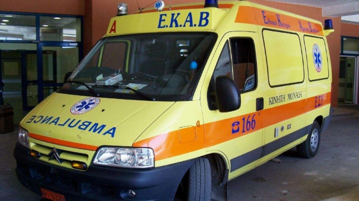 Στο «κόκκινο» το ΕΚΑΒ: Οι βλάβες πολλαπλασιάζονται, εργαζόμενοι πλήρωσαν από την τσέπη τους για επισκευές – «Είχαμε ενημερώσει…»