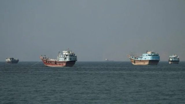 Στροφή 180 μοιρών από τον Τραμπ για τα Στενά του Ορμούζ: Αποσύρει τη χρέωση 20% και υπογράφει συμφωνίες με το Κόλπο