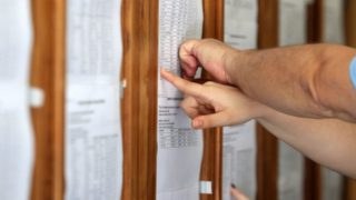 Βάσεις 2026: Ανατροπή με τις πρώτες εκτιμήσεις – Αυτές είναι οι σχολές που εκτοξεύονται