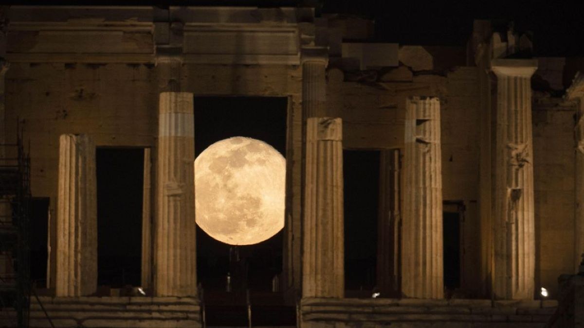 Αυγουστιάτικη Πανσέληνος: 126 αρχαιολογικοί χώροι και μουσεία ανοίγουν δωρεάν για μια μοναδική νύχτα πολιτισμού