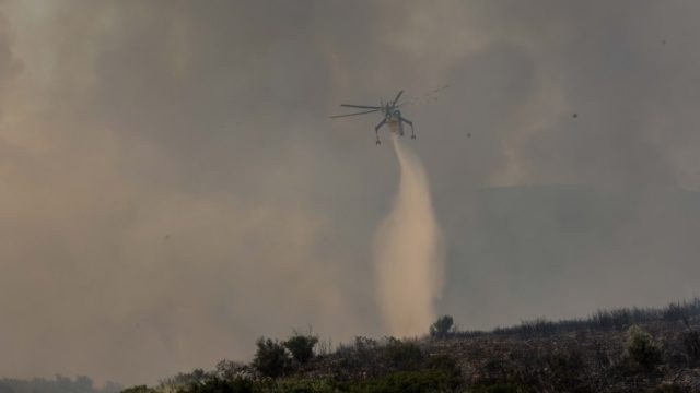 Συναγερμός στη Βοιωτία: Μεγάλη κινητοποίηση για φωτιά στον Ταρσό