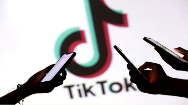 Η Ευρωπαϊκή Επιτροπή στρέφεται κατά του TikTok για την προστασία των ανηλίκων – Στο επίκεντρο οι ρυθμίσεις απορρήτου και οι κίνδυνοι διαδικτυακής έκθεσης