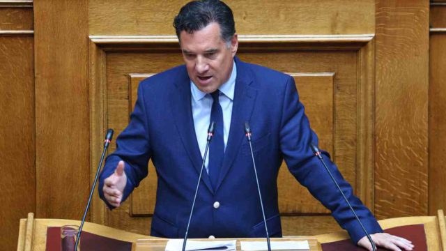 Μήνυμα-τελεσίγραφο Γεωργιάδη στις φαρμακευτικές: «Μην διανοηθείτε να μας εκβιάσετε για τα φάρμακα παχυσαρκίας»