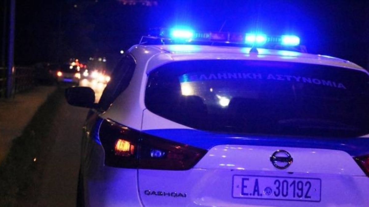 Νυχτερινός «πόλεμος» στην Ανάβυσσο: Συναγερμός στην ΕΛ.ΑΣ. για πυροβολισμούς έξω από γνωστό beach bar – Κάλυκες και κηλίδες αίματος