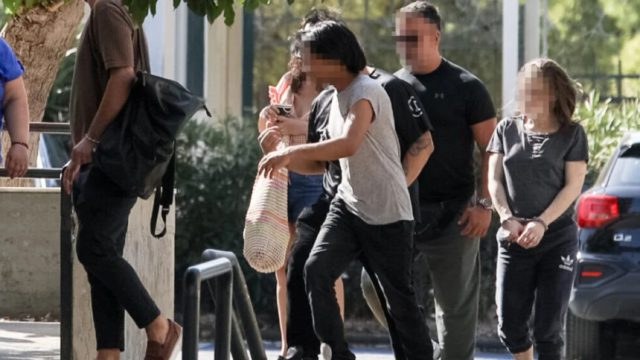 Κυψέλη: Στον ανακριτή οι τρεις κατηγορούμενοι συνοδευόμενοι από τον Ευαγγελάτο 