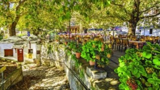 3 μικρές αποδράσεις για τον Σεπτέμβρη: Βουνό, χωριά και φύση λίγο πριν μπει για τα καλά το φθινόπωρο