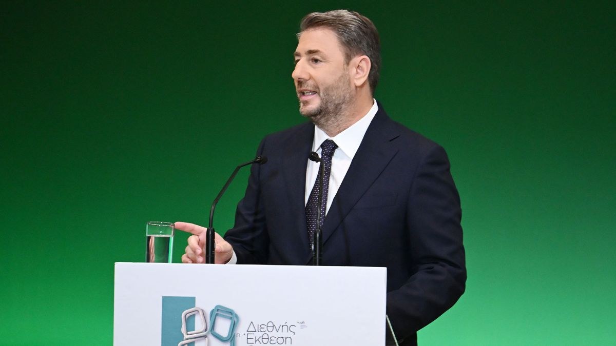 Ανδρουλάκης κατά ΝΔ: Η πολιτική στρατηγική πίσω από το «ντου» και τη δημοκρατική εναλλαγή