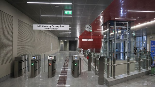 Συναγερμός στο Μετρό Θεσσαλονίκης: Εκκενώθηκε ο σταθμός «Αγίας Σοφίας» μετά από πυκνούς καπνούς