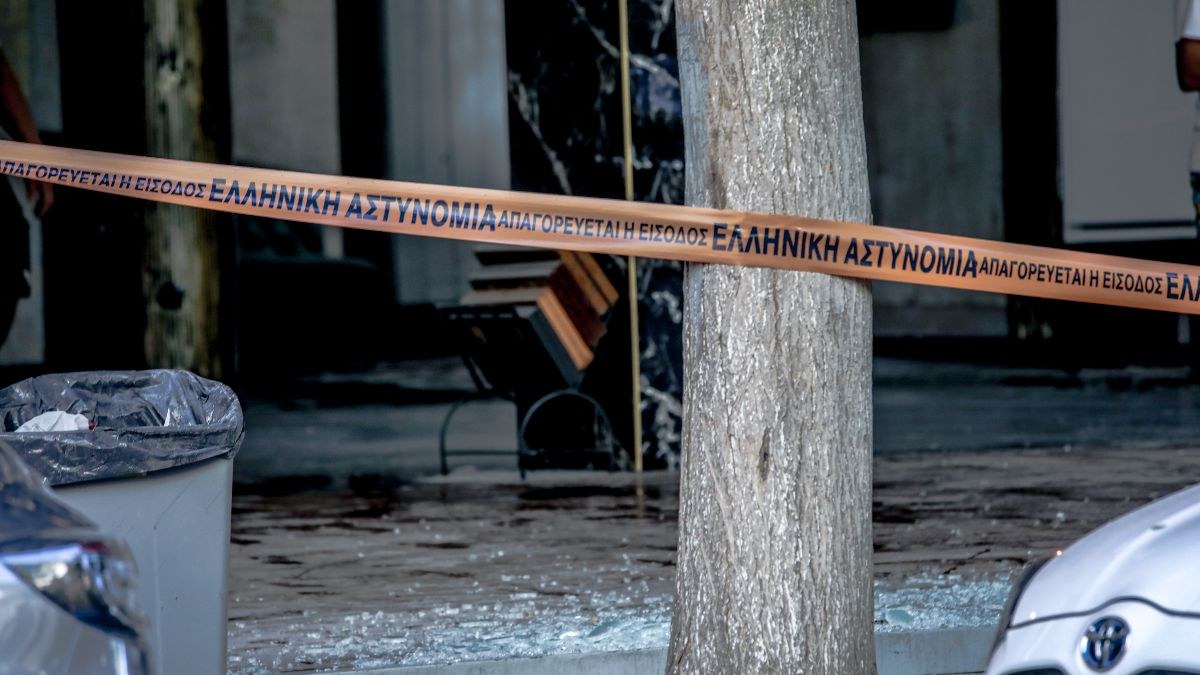 Επιθέσεις με χειροβομβίδα στην Αθήνα: Ο κρατούμενος που μπήκε στο μικροσκόπιο της ΕΛ.ΑΣ.