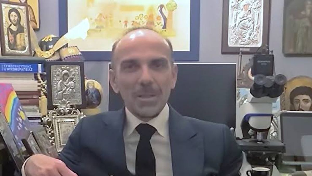 Θεοδωρόπουλος: «Πρώτα ο Θεός και μετά εγώ» – Το «υπόδειγμα γιατρού» που περιέγραφαν στους κύκλους των πλουσίων