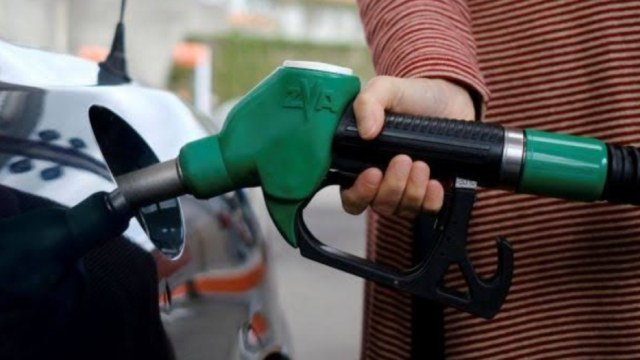 Κυκλοφοριακό και καύσιμα σε «κόκκινο»: Η επιστροφή των σχολείων φέρνει μποτιλιάρισμα και νέες αυξήσεις στην αντλία