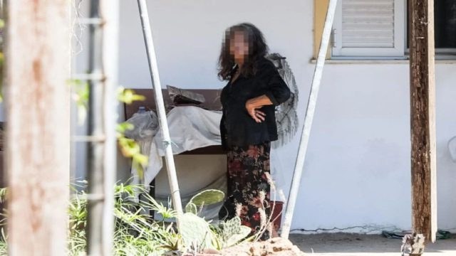 Μαραθώνας: Βγήκε η ημερομηνία της δίκης της 68χρονης που είχε θάψει τη μητέρα της στην αυλή