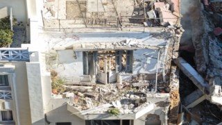 Λυσικράτους 15: Από Airbnb luxurious με 300 ευρώ τη βραδιά και ακραίες κριτικές στα συντρίμμια (Φωτογραφίες)