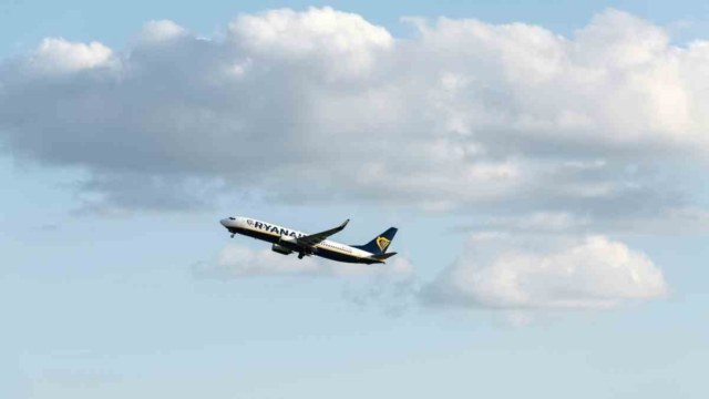 Ryanair: «Έμειναν λίγα λεπτά καυσίμων» μετά την προσγείωση – Κάτω από τα όρια ασφαλείας