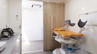 «Πήγε για το καλό και βγήκε… καμένη»: 52χρονη καταγγέλλει τι έπαθε μετά από γυναικολογική εξέταση