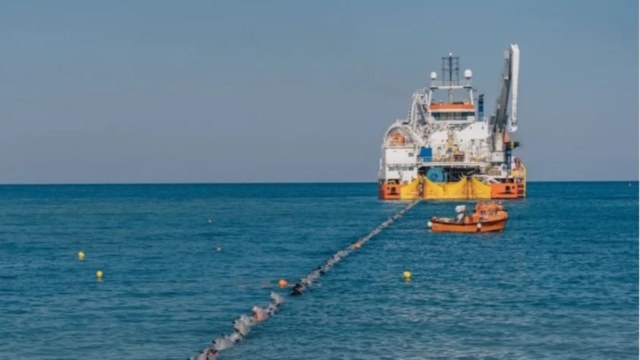 Ευθεία απειλή από την Τουρκία για το καλώδιο Ελλάδας-Κύπρου: «Δεν θα επιτρέψουμε καμία μη εξουσιοδοτημένη δραστηριότητα»