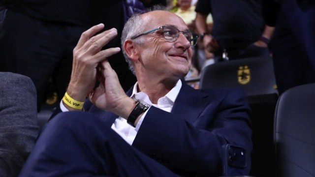 «Σεισμός» στο ελληνικό μπάσκετ: Ένταλμα σύλληψης για τον πρόεδρο της ΕΟΚ, Βαγγέλη Λιόλιο, διαιτητές και παράγοντες της ΚΕΔ!