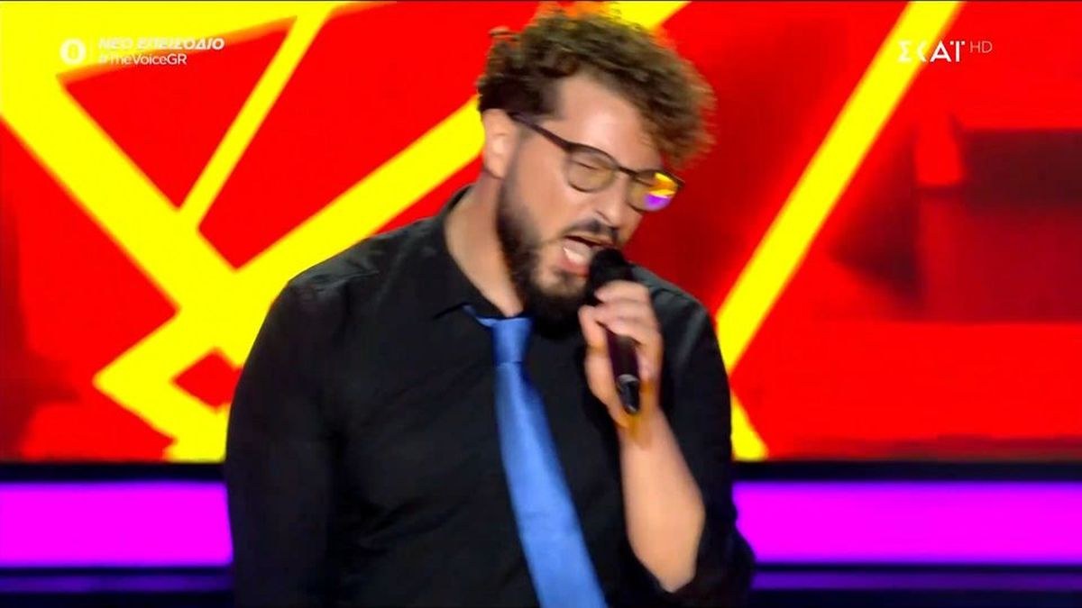 Η «Σέξι Θεία Λόλα» έγινε το μεγαλύτερο viral hit στο The Voice – Ο παίκτης που τρέλανε τους coaches και η επική μάχη!