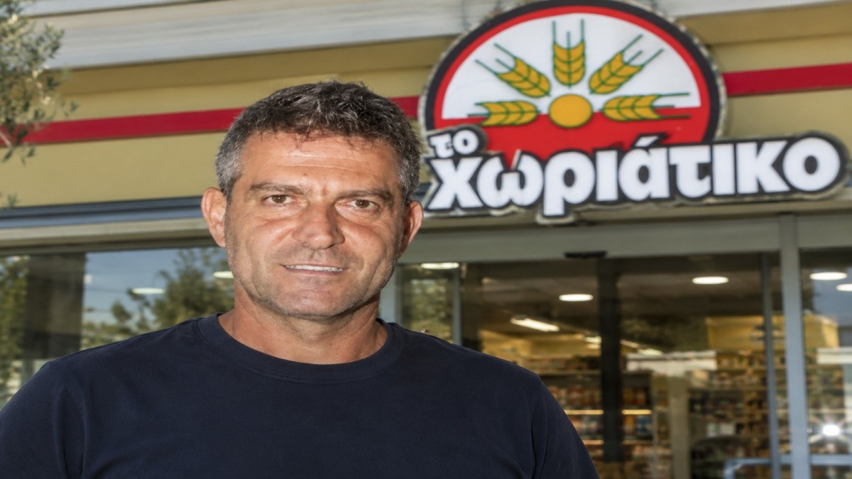 «Χωριάτικο» με γεύση Μυκόνου: Η «Σπηλιά» των 20 εκατ. και οι μπίζνες που εξετάζονται
