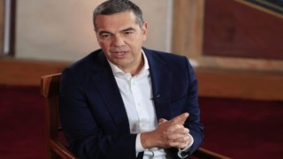 Τσίπρας: Όταν το ηλεκτρικό καλώδιο έγινε… τηλεπικοινωνιακό
