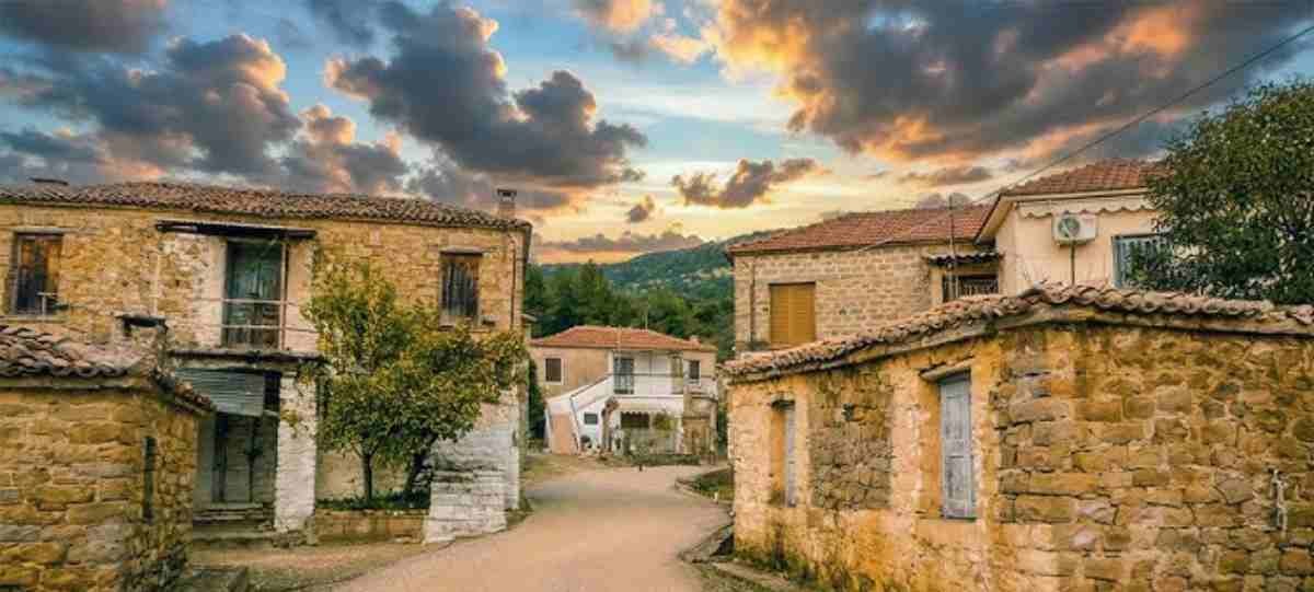 Το χωριό-φάντασμα της Αμφιλοχίας που πρέπει να επισκεφτείς!