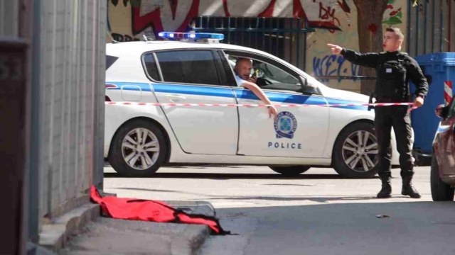 Αγριότητα στους Αμπελοκήπους Θεσσαλονίκης: Μαχαίρωσαν 29χρονο επειδή αρνήθηκε να παραδώσει το πατίνι του