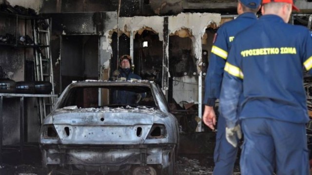 «Πύρινη κόλαση» στη Λάρισα: Έκρηξη σε συνεργείο από διαρροή αερίου!