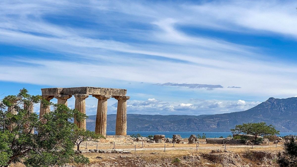 Αρχαία Κόρινθος: Ο μαγευτικός προορισμός μια ανάσα από την Αθήνα που σε ταξιδεύει χιλιάδες χρόνια πίσω