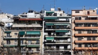 «Τσούζει» η φοιτητική στέγη: Οι πιο ακριβές και φθηνές περιοχές σε Αθήνα και Θεσσαλονίκη για το 2026