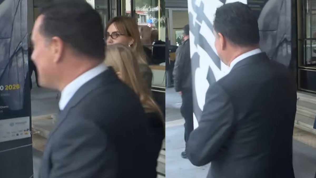 Ένταση έξω από το δημαρχείο Χανίων: «Και Α και ΟΥ και ΟΥ, να ο τηλεγκουρού» είπαν στον Άδωνι Γεωργιάδη – Βίντεο