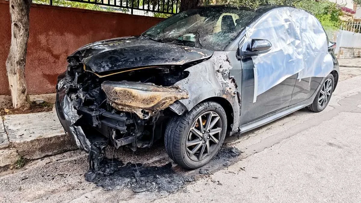 Νέο Ηράκλειο: Στο στόχαστρο των Αρχών ο αξιωματικός του Πολεμικού Ναυτικού μετά τις πυρκαγιές σε σπίτια και ΙΧ πρώην συντρόφων του